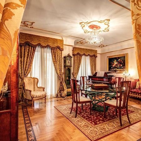 Domus Vittoria - The Luxury Quintessence Apartman Sorrento Kültér fotó