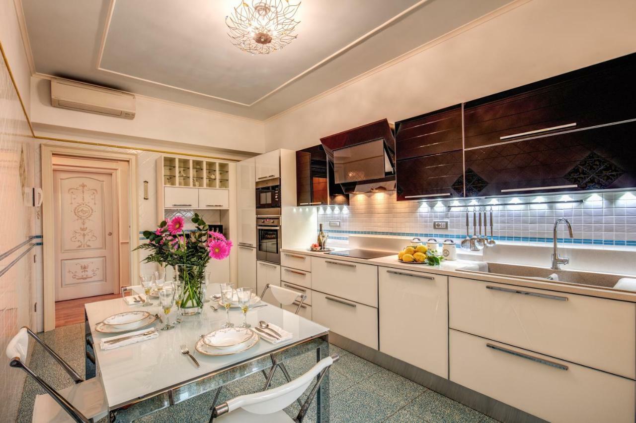 Domus Vittoria - The Luxury Quintessence Apartman Sorrento Kültér fotó