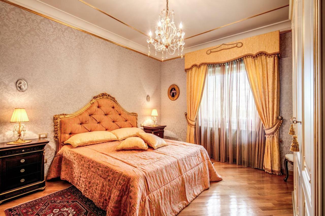 Domus Vittoria - The Luxury Quintessence Apartman Sorrento Kültér fotó